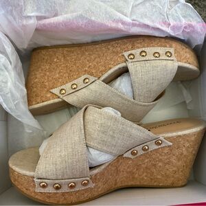 cream wedges